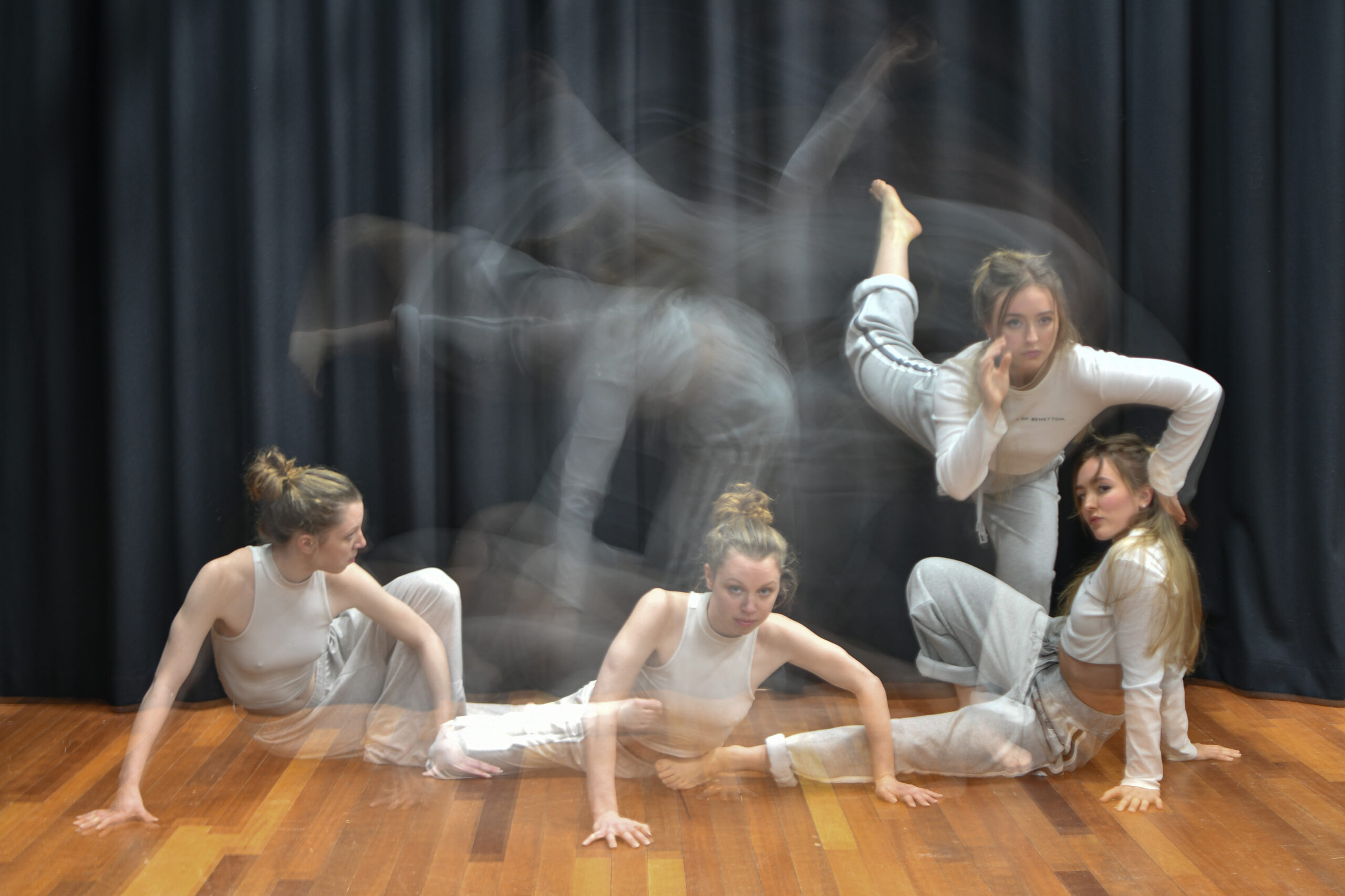 Dancing Models with Motion Blur